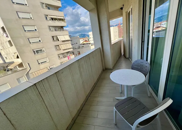 Magnet Comfort Homes 64