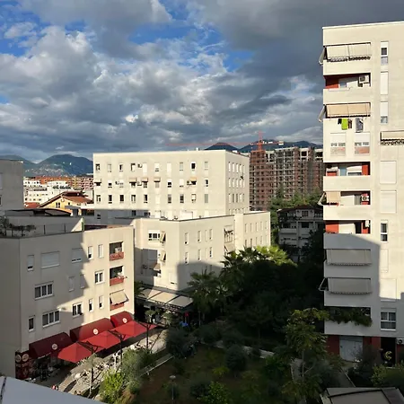 Magnet Comfort Homes 64 *